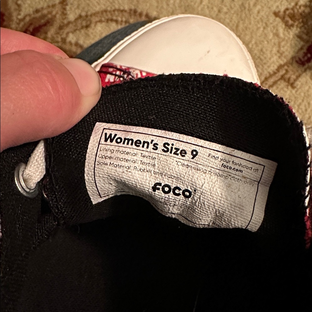 Wisconsin Badgers Shoes - Picture 7 of 7